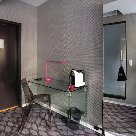 Magic & Kloverhuset 4*