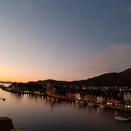 Magic Kloverhuset Harbour Hotel, A Member Of Radisson Individuals 4* Bergen